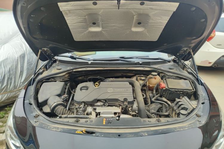 Used Buick LaCrosse 2016 20T Elite Edition Engine Bay