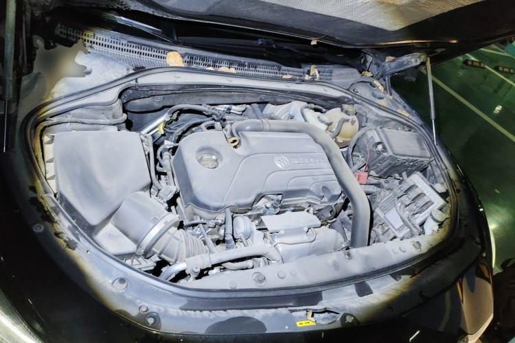 Used Buick LaCrosse 2016 20T Elite Edition Engine Bay