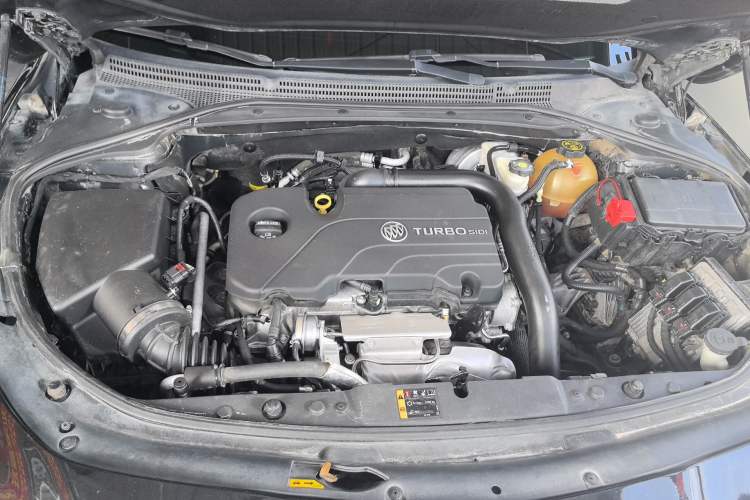 Used Buick LaCrosse 2016 20T Luxury Model Engine Bay