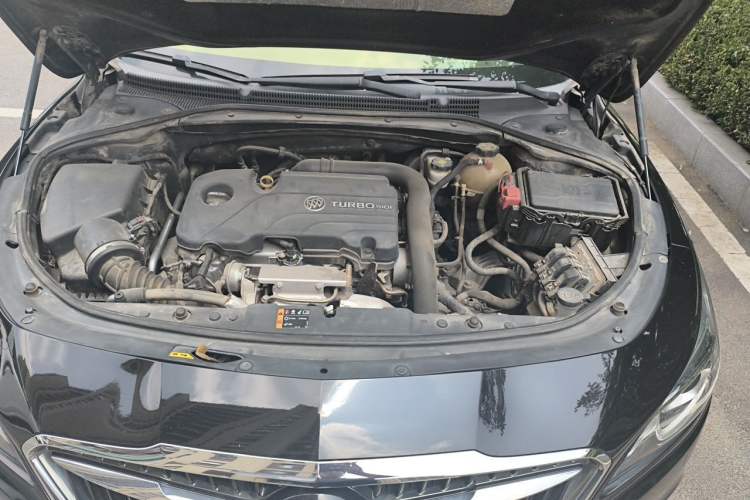 Used Buick LaCrosse 2016 20T Elite Edition Engine Bay