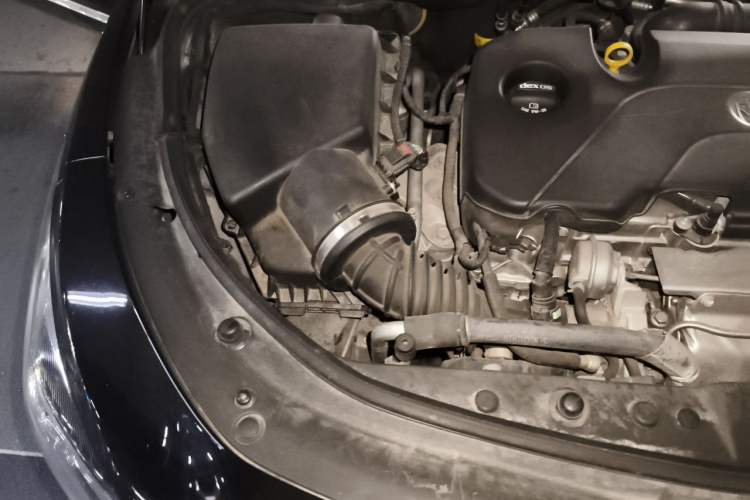 Used Buick LaCrosse 2016 20T Elite Edition Engine Bay Right
