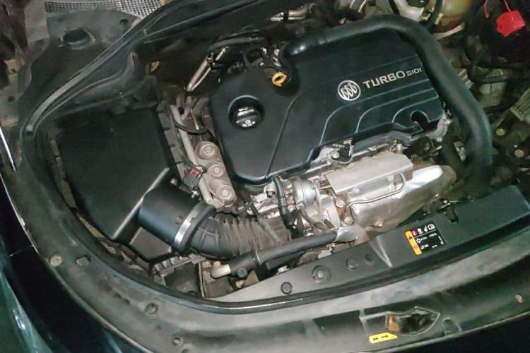 Used Buick LaCrosse 2016 20T Luxury Model Engine Bay Right