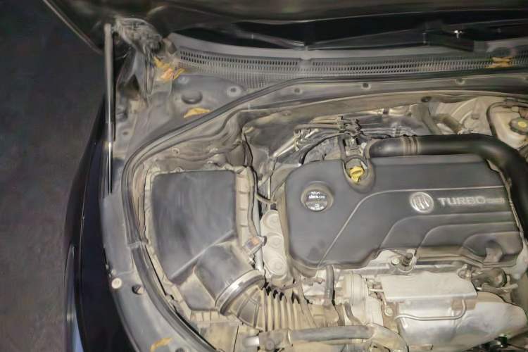 Used Buick LaCrosse 2016 20T Elite Edition Engine Bay Right