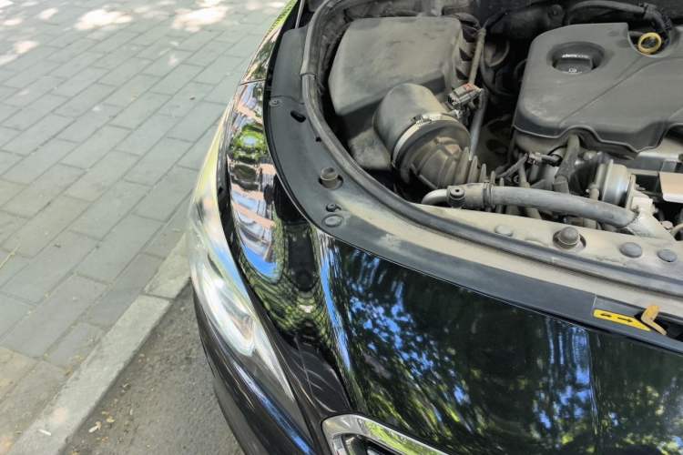 Used Buick LaCrosse 2016 20T Elite Edition Engine Bay Right