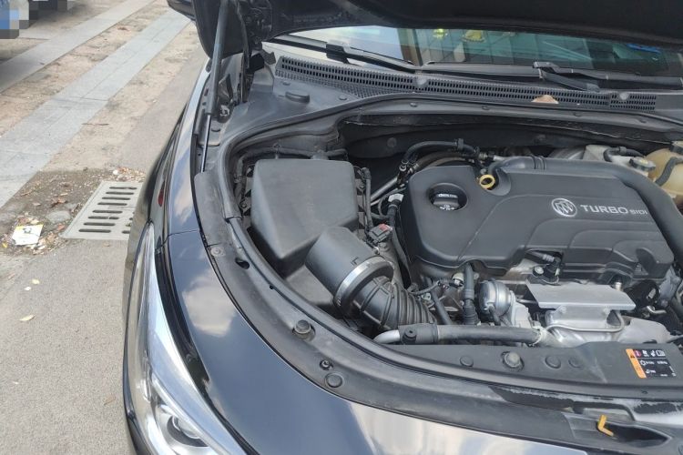 Used Buick LaCrosse 2016 20T Luxury Model Engine Bay Right