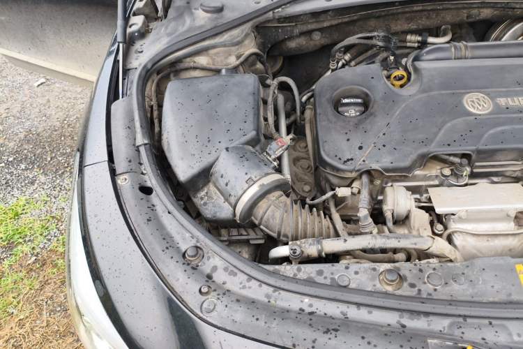 Used Buick LaCrosse 2016 20T Luxury Model Engine Bay Right