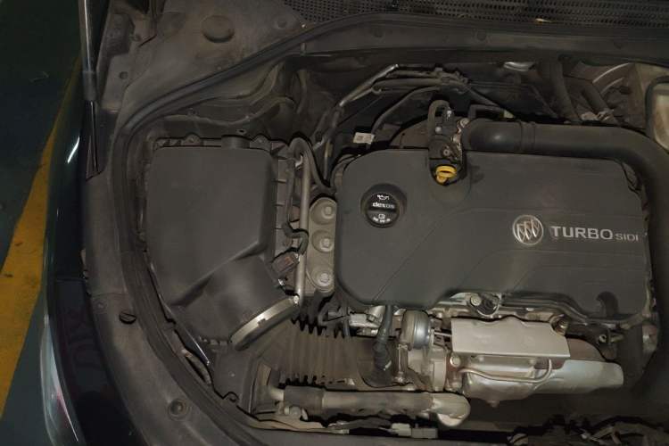 Used Buick LaCrosse 2016 20T Elite Edition Engine Bay Right
