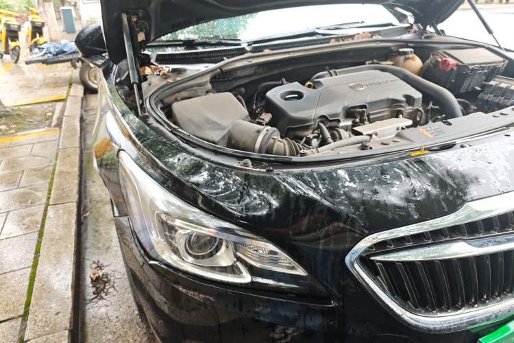 Used Buick LaCrosse 2016 20T Elite Edition Engine Bay Right