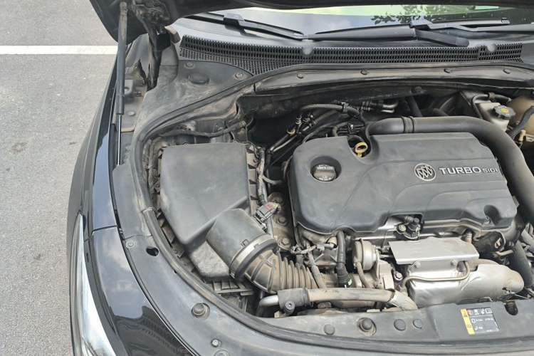 Used Buick LaCrosse 2016 20T Elite Edition Engine Bay Right