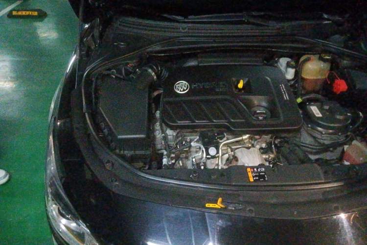 Used Buick LaCrosse 2016 30H Elite Edition Engine Bay Right