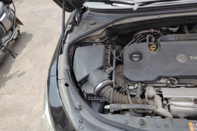 Used Buick LaCrosse 2016 20T Elite Edition Engine Bay Right
