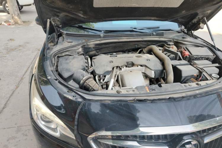 Used Buick LaCrosse 2016 Revised Version 28T Elite Edition Engine Bay Right