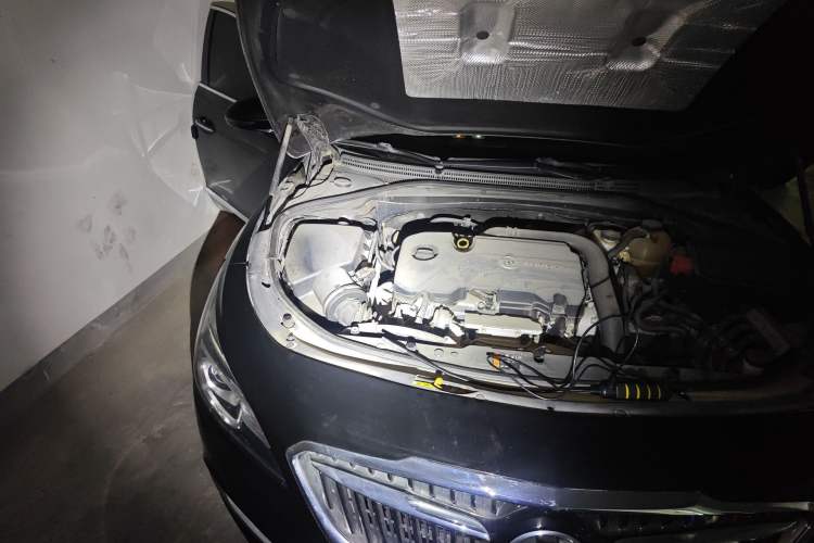 Used Buick LaCrosse 2016 20T Elite Edition Engine Bay Right
