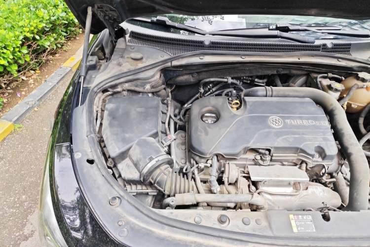 Used Buick LaCrosse 2016 20T Elite Edition Engine Bay Right