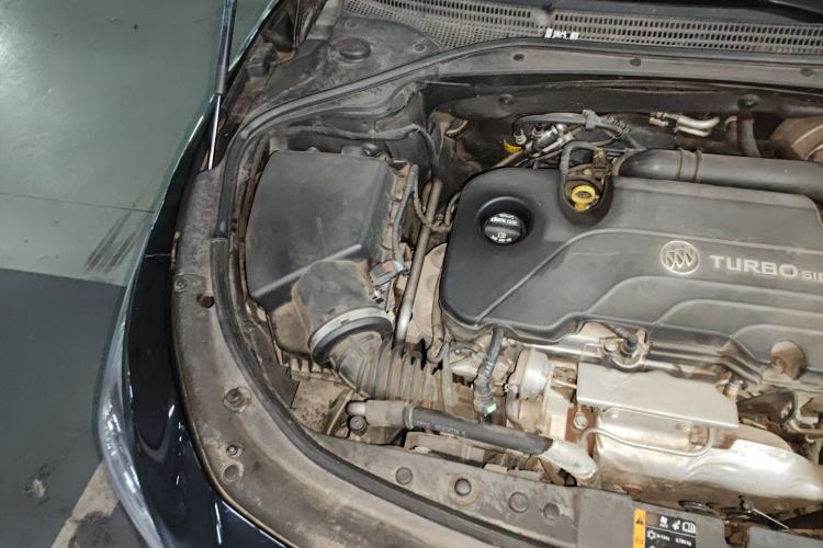 Used Buick LaCrosse 2016 20T Elite Edition Engine Bay Right