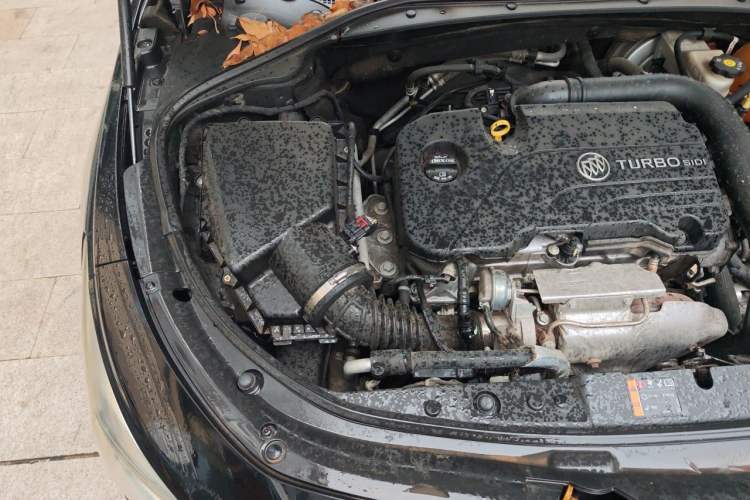 Used Buick LaCrosse 2016 20T Elite Edition Engine Bay Right