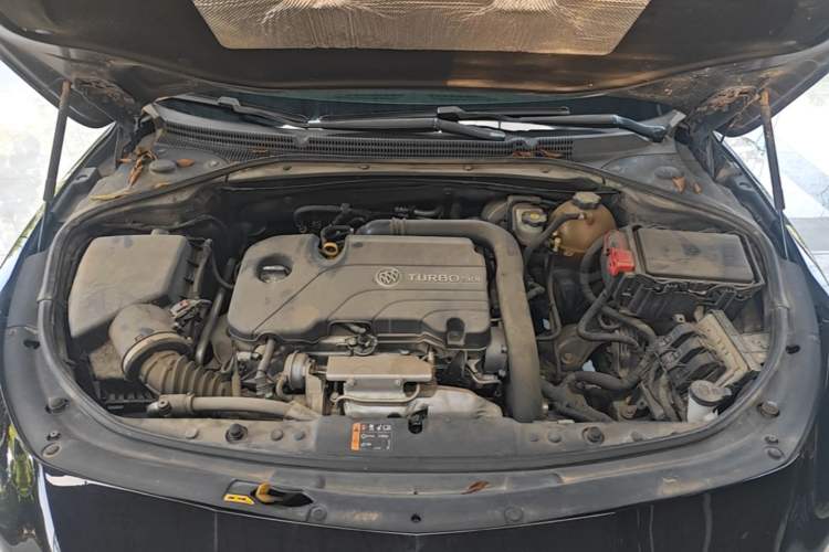 Used Buick LaCrosse 2016 20T Elite Edition Engine Bay