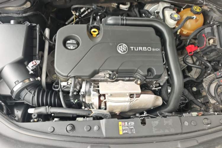 Used Buick LaCrosse 2016 20T Elite Edition Engine Bay