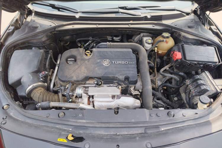 Used Buick LaCrosse 2016 20T Elite Edition Engine Bay