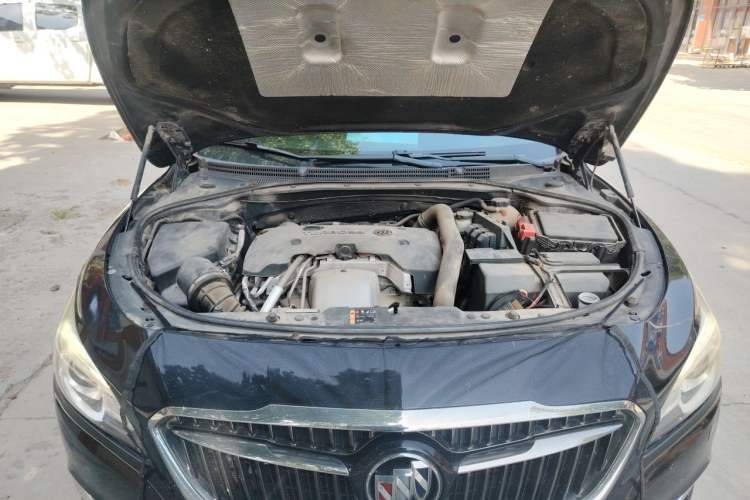 Used Buick LaCrosse 2016 Revised Version 28T Elite Edition Engine Bay