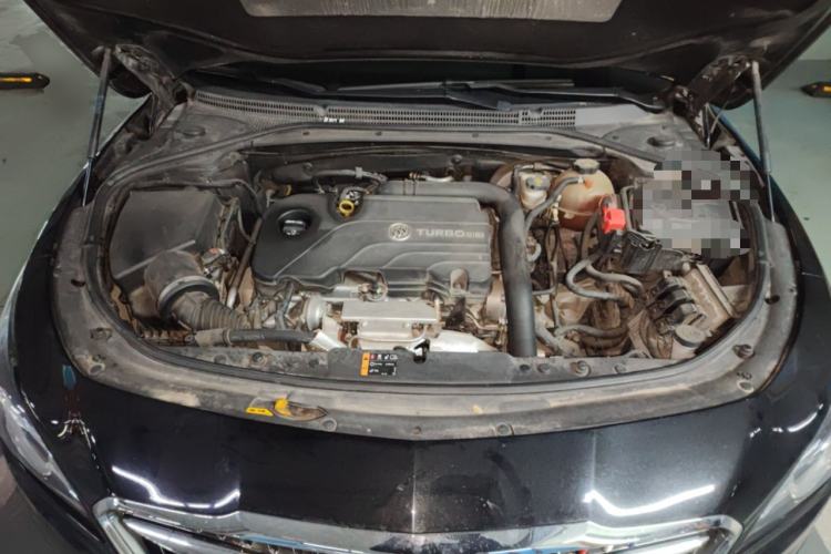 Used Buick LaCrosse 2016 20T Elite Edition Engine Bay