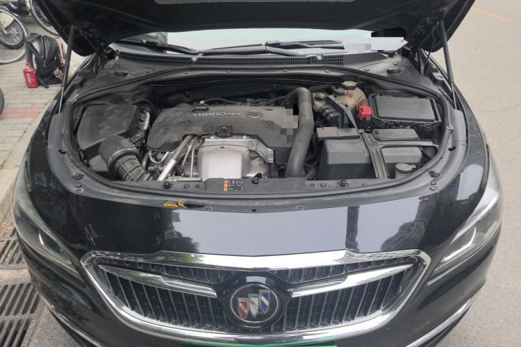 Used Buick LaCrosse 2016 28T Luxury Version Engine Bay