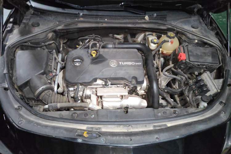 Used Buick LaCrosse 2016 20T Luxury Model Engine Bay