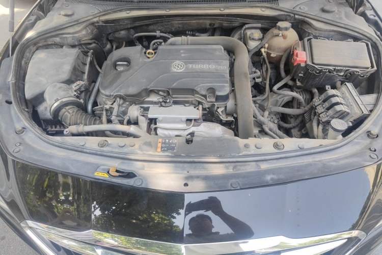 Used Buick LaCrosse 2016 20T Elite Edition Engine Bay