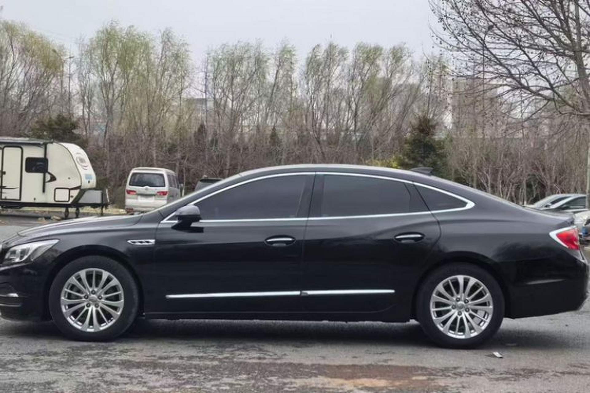 Used Buick LaCrosse 2016 Revised Version 28T Elite Edition Exterior 4