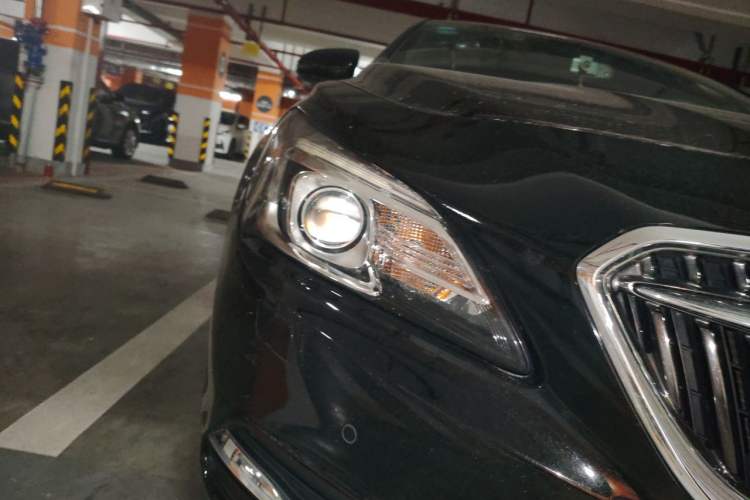 Used Buick LaCrosse 2016 20T Luxury Model Exterior 6