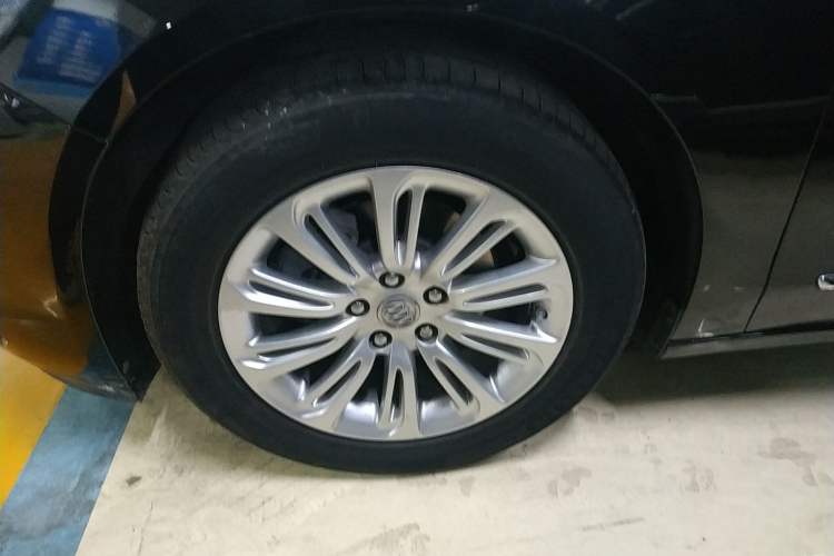 Used Buick LaCrosse 2016 30H Elite Edition Exterior 7