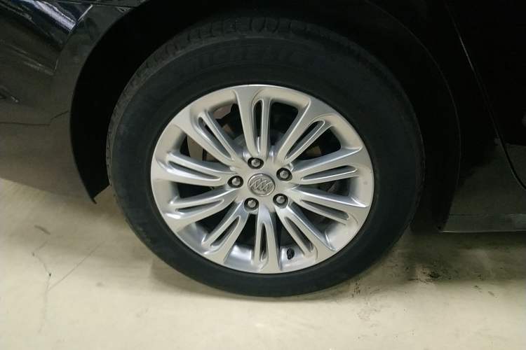 Used Buick LaCrosse 2016 30H Elite Edition Exterior 8