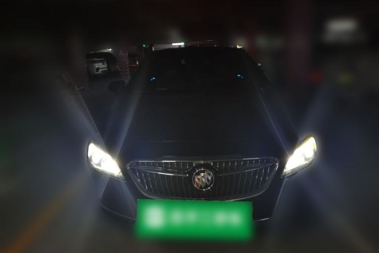 Used Buick LaCrosse 2016 28T Flagship Model Front