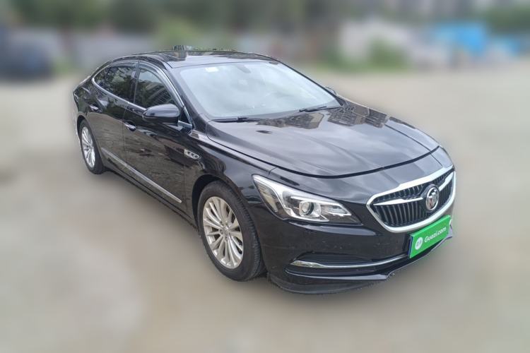 Used Buick LaCrosse 2016 Revised Version 28T Elite Edition Front Right 45 Deg