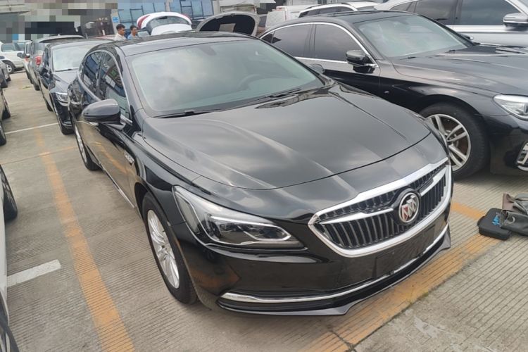 Used Buick LaCrosse 2016 20T Elite Edition Front Right 45 Deg