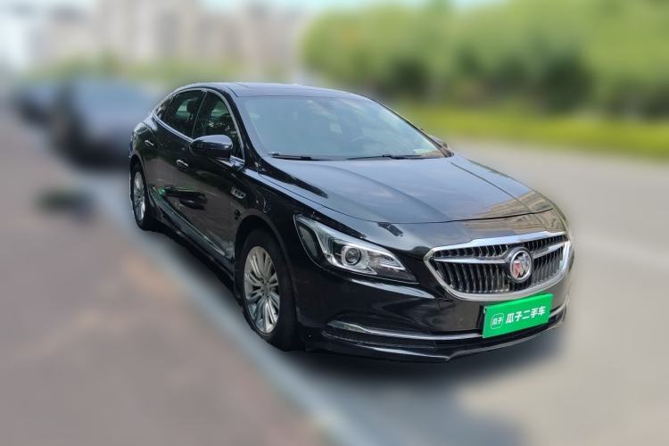 Used Buick LaCrosse 2016 20T Leading Model Front Right 45 Deg