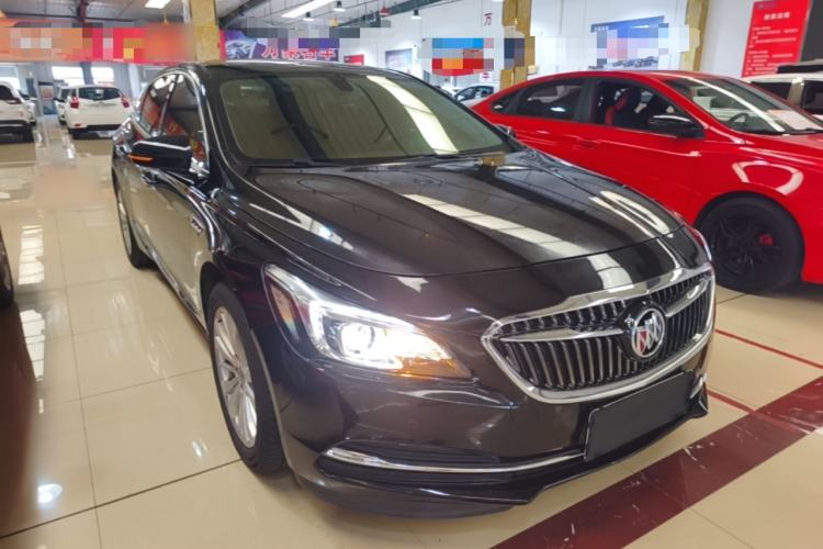 Used Buick LaCrosse 2016 Revised Version 28T Elite Edition Front Right 45 Deg