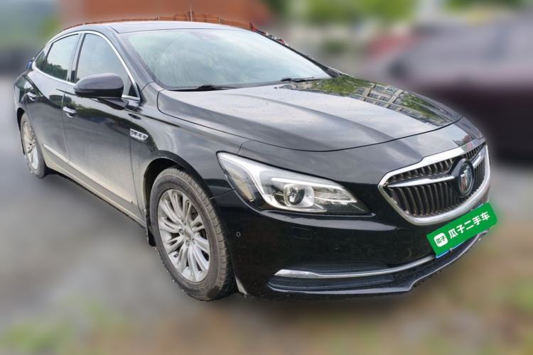 Used Buick LaCrosse 2016 20T Luxury Model Front Right 45 Deg
