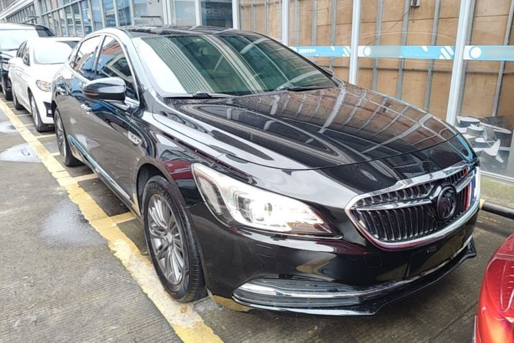 Used Buick LaCrosse 2016 20T Elite Edition Front Right 45 Deg