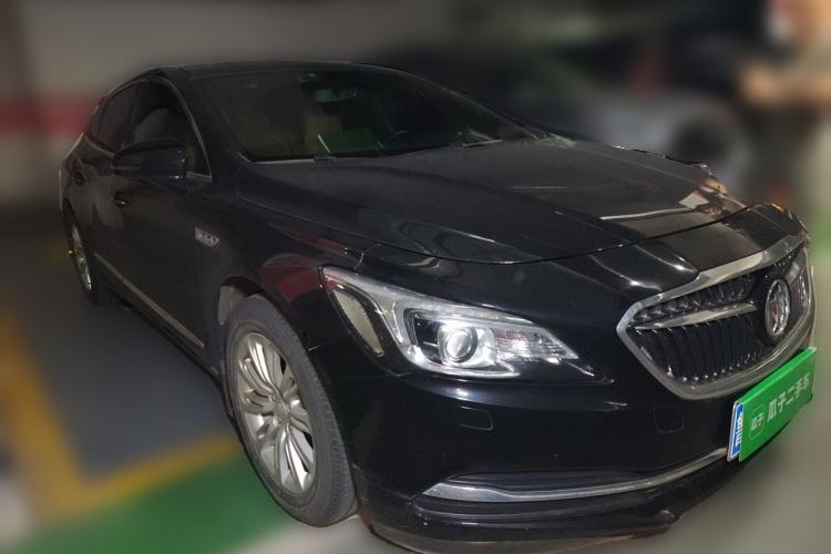 Used Buick LaCrosse 2016 20T Elite Edition Front Right 45 Deg