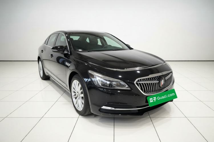 Used Buick LaCrosse 2016 28T Flagship Model Front Right 45 Deg