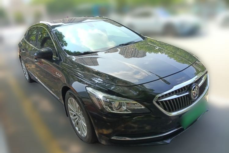 Used Buick LaCrosse 2016 28T Premium Edition Front Right 45 Deg