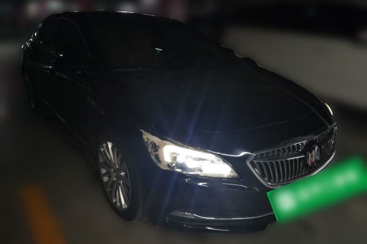 Used Buick LaCrosse 2016 28T Flagship Model Front Right 45 Deg