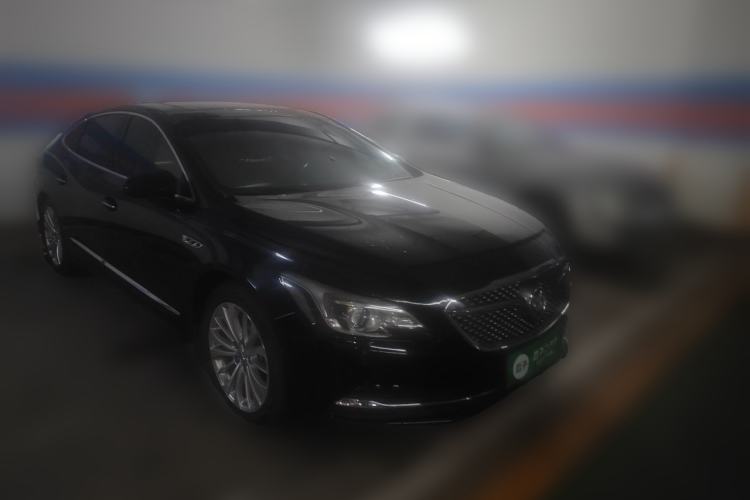 Used Buick LaCrosse 2016 28T Elite Model Front Right 45 Deg
