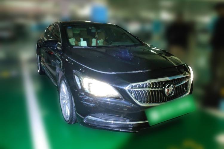 Used Buick LaCrosse 2016 20T Elite Edition Front Right 45 Deg