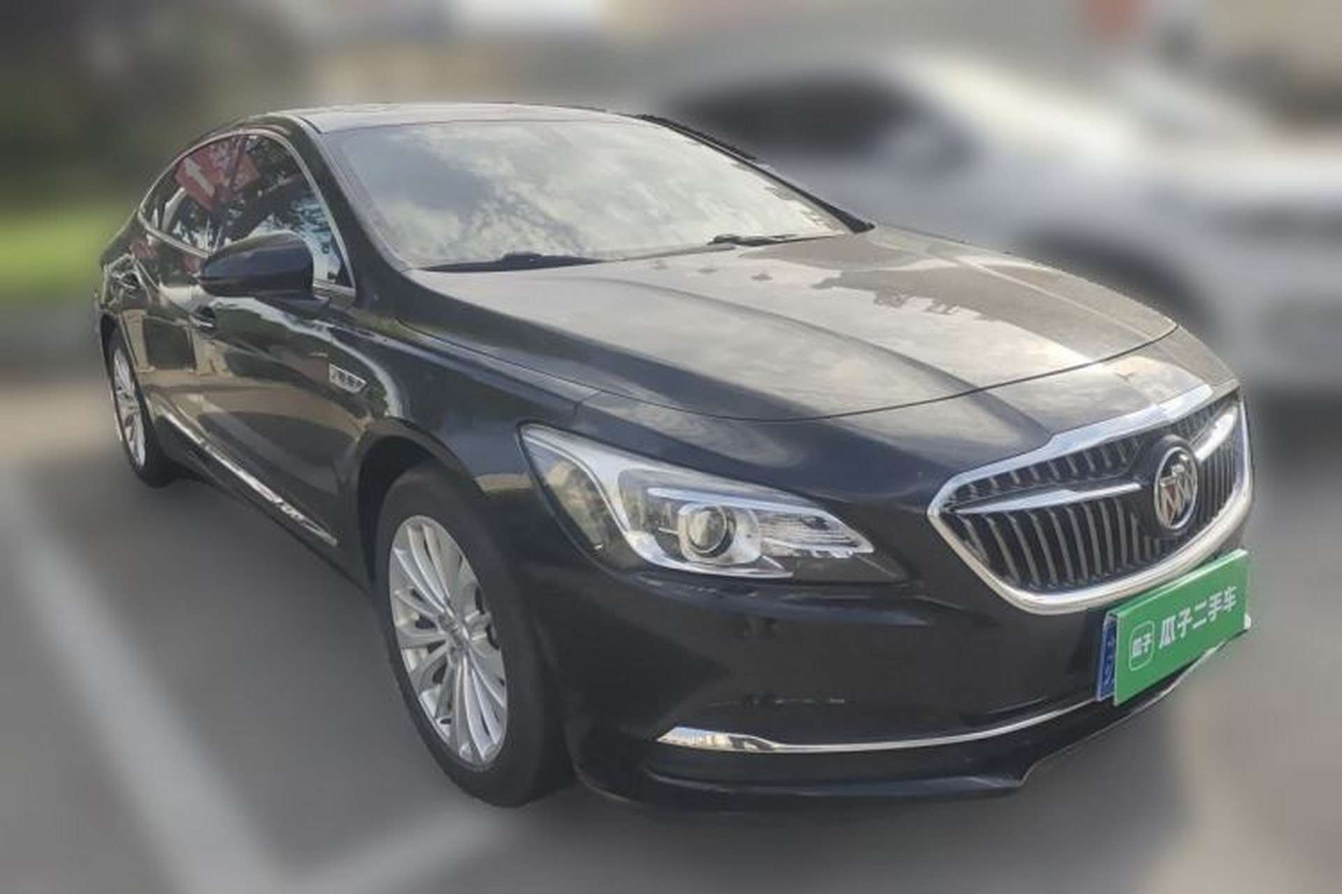 Used Buick LaCrosse 2016 28T Elite Model Front Right 45 Deg