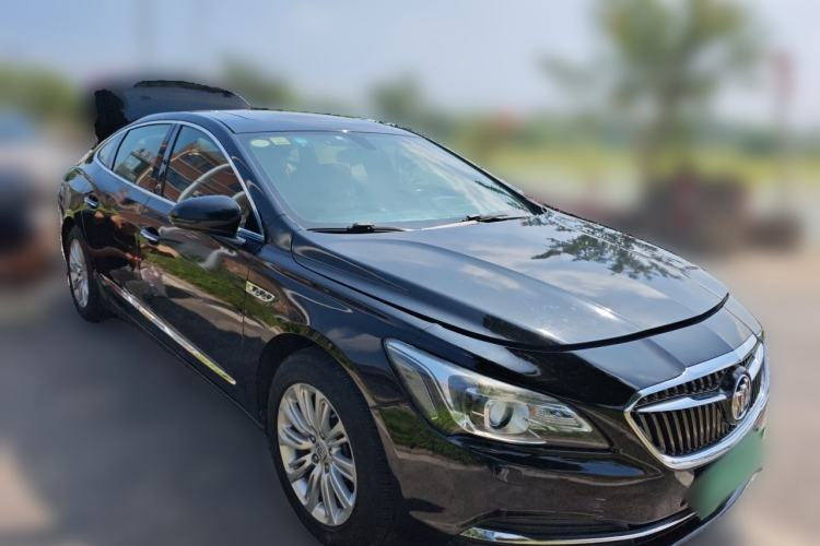 Used Buick LaCrosse 2016 20T Elite Edition Front Right 45 Deg