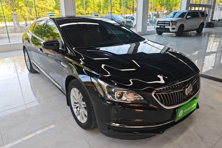 Used Buick LaCrosse 2016 20T Elite Edition Front Right 45 Deg