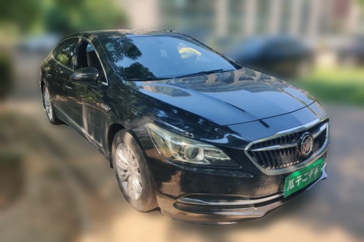 Used Buick LaCrosse 2016 20T Elite Edition Front Right 45 Deg