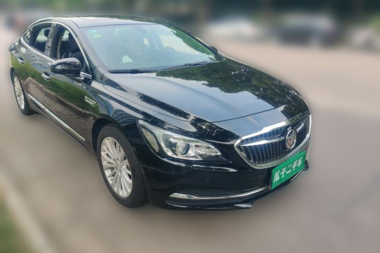 Used Buick LaCrosse 2016 Revised Version 28T Elite Edition Front Right 45 Deg